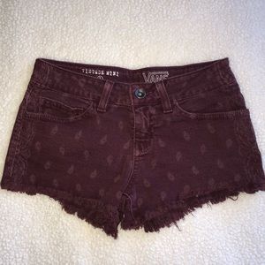 BURGUNDY VANS SHORTS